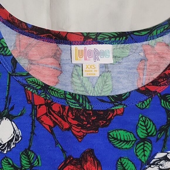 LulaRoe Carly Red/White Rose Print - Picture 2 of 4